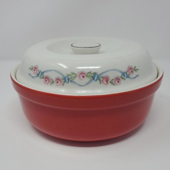 Hall's Superior Kitchen Vintage Halls Superior Lidded Casserole